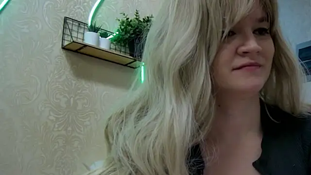 Bunny Jolly online show from 11-09-25, 12:20