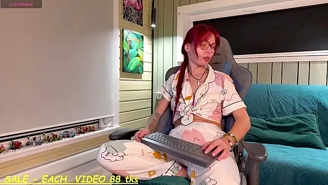 SandyChris online show from 02-05-26, 04:50