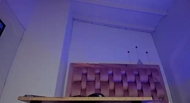 Snapshot of swt-booty chatting on 12-22-24, 06:26 swt-booty online show from 12-22-24, 06:26
