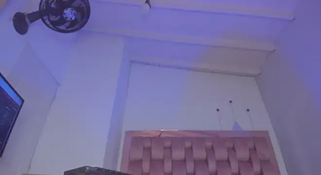 Snapshot of swt-booty chatting on 12-25-24, 03:49 swt-booty online show from 12-25-24, 03:49