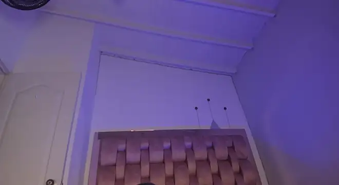 Snapshot of swt-booty chatting on 02-21-25, 06:15 swt-booty online show from 02-21-25, 06:15
