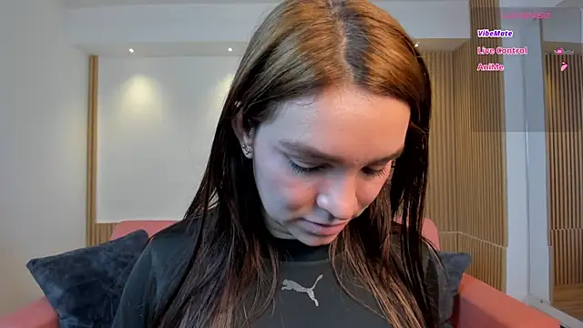 miataylorr1 online show from 12-17-24, 03:06