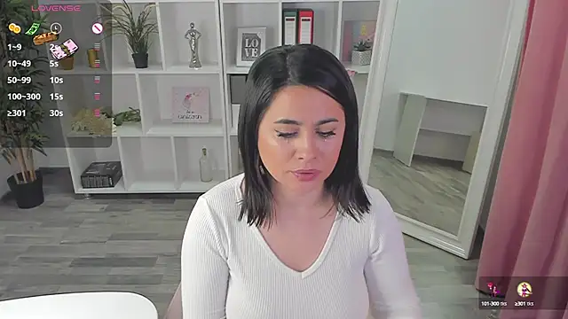 EmaBrownie online show from 01-30-25, 08:21