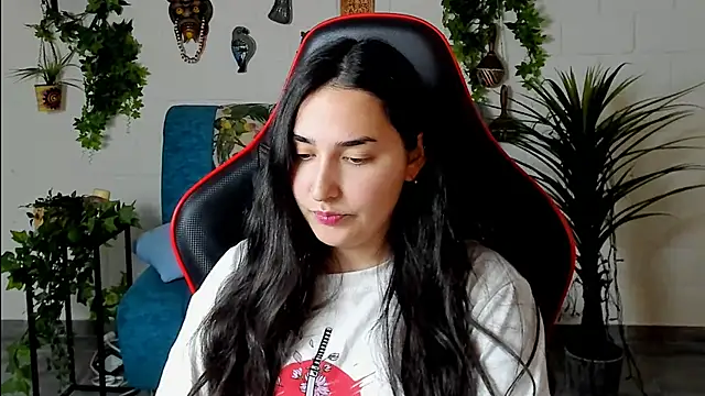 CeceliaJohnson online show from 01-22-25, 02:35