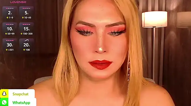 QUEEN GIAMOORE69 online show from 01-31-25, 10:21