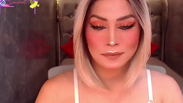 QUEEN GIAMOORE69 online show from 09-22-25, 06:32