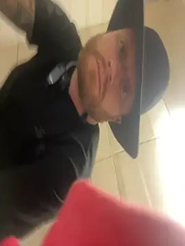 Snapshot of Mackwood89 chatting on 10-27-25, 09:13 Mackwood89 online show from 10-27-25, 09:13