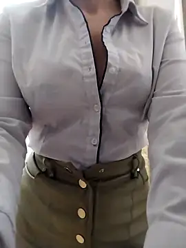 baby sweet girl  online show from 03-10-25, 12:51