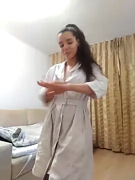 baby sweet girl  online show from 03-19-26, 10:03