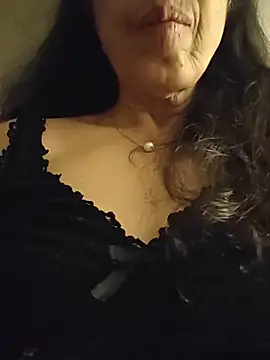 Susannemilf online show from 11-27-25, 02:46