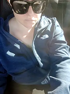 julimonroe online show from 02-13-25, 05:33