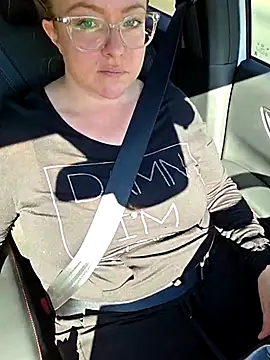 julimonroe online show from 03-07-25, 04:11