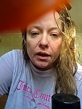 julimonroe online show from 10-25-25, 09:31