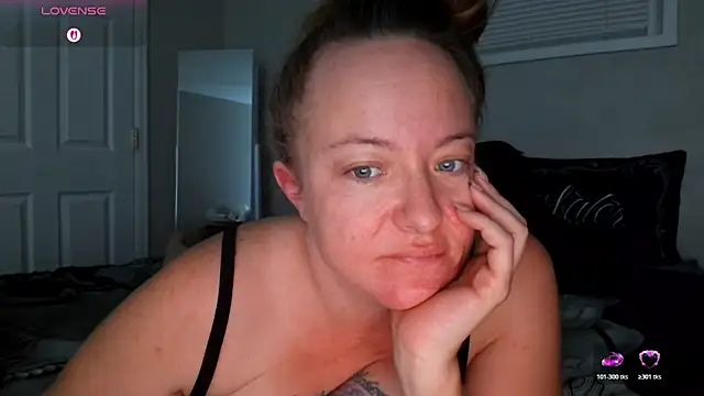 julimonroe online show from 11-15-25, 12:23