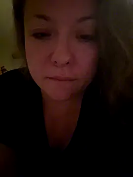 Snapshot of julimonroe chatting on 12-23-25, 07:50 julimonroe online show from 12-23-25, 07:50