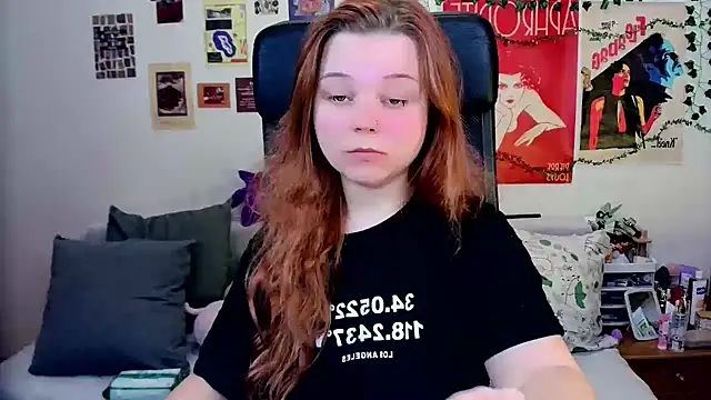 Snapshot of StellaMilla chatting on 03-22-25, 12:39 StellaMilla online show from 03-22-25, 12:39
