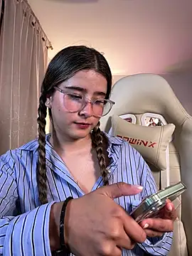 Snapshot of Stormiie777 chatting on 02-03-26, 02:53 Stormiie777 online show from 02-03-26, 02:53