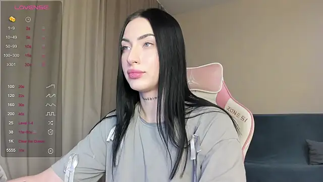 JenniferQueen11 online show from 01-23-25, 04:59