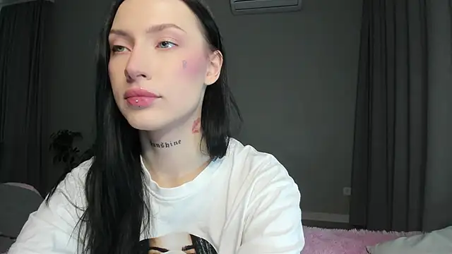 JenniferQueen11 online show from 09-12-25, 11:32