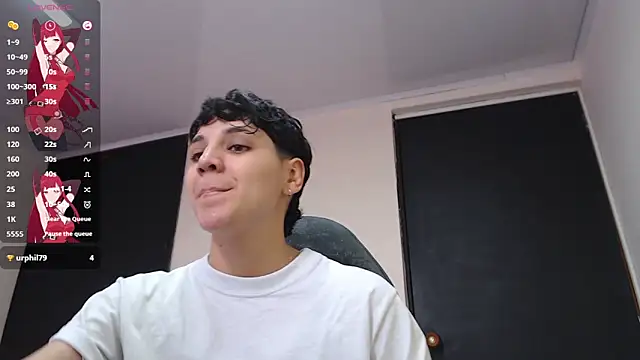 Snapshot of bad_giirl_ chatting on 12-26-24, 04:47 bad giirl  online show from 12-26-24, 04:47