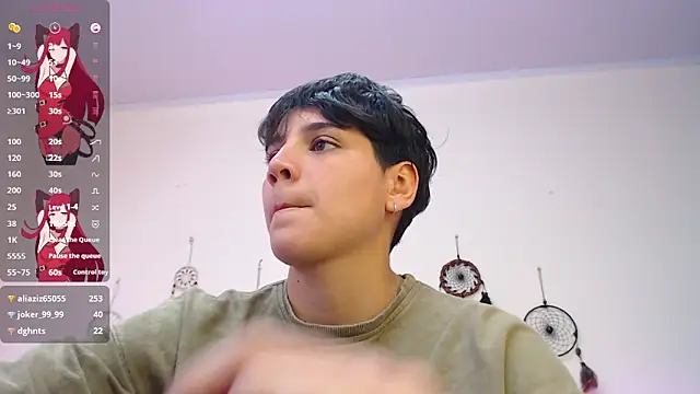 Snapshot of bad_giirl_ chatting on 02-25-25, 09:13 bad giirl  online show from 02-25-25, 09:13