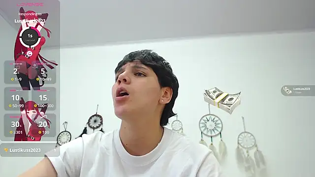 Snapshot of bad_giirl_ chatting on 10-15-25, 06:41 bad giirl  online show from 10-15-25, 06:41