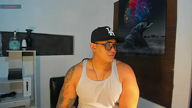 Snapshot of Colton_Massif chatting on 12-31-24, 10:15 Colton Massif online show from 12-31-24, 10:15