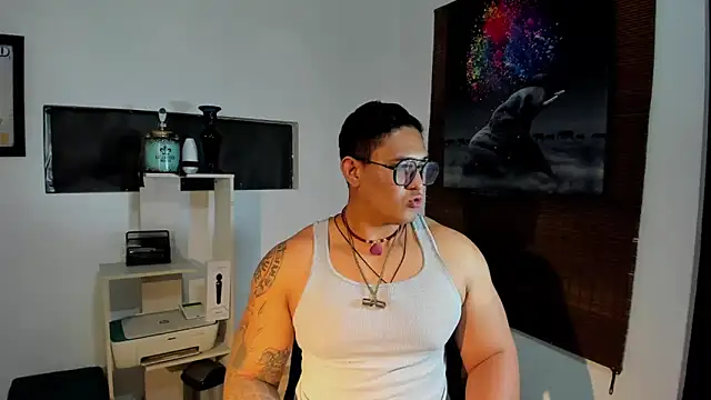 Snapshot of Colton_Massif chatting on 01-22-25, 08:18 Colton Massif online show from 01-22-25, 08:18