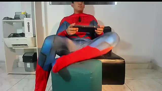 Snapshot of Colton_Massif chatting on 01-31-25, 05:10 Colton Massif online show from 01-31-25, 05:10