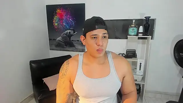 Snapshot of Colton_Massif chatting on 02-04-25, 06:57 Colton Massif online show from 02-04-25, 06:57