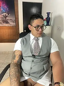 Snapshot of Colton_Massif chatting on 03-18-25, 02:58 Colton Massif online show from 03-18-25, 02:58