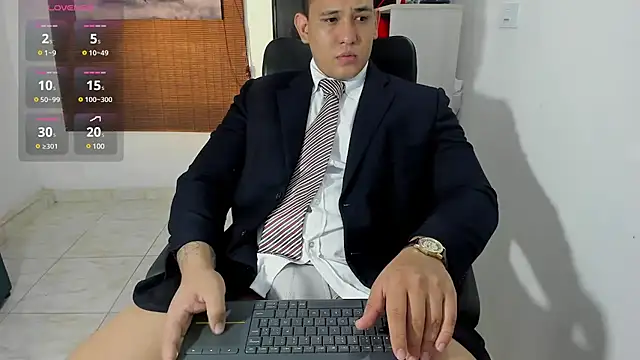 Snapshot of Colton_Massif chatting on 03-20-25, 03:02 Colton Massif online show from 03-20-25, 03:02