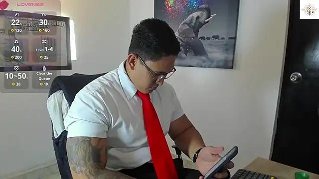 Snapshot of Colton_Massif chatting on 10-21-25, 07:14 Colton Massif online show from 10-21-25, 07:14