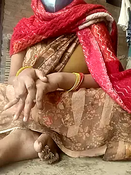 Snapshot of Lattika-Bhabhi chatting on 01-04-25, 11:00 Lattika-Bhabhi online show from 01-04-25, 11:00