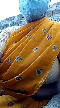 Snapshot of Lattika-Bhabhi chatting on 01-13-25, 05:12 Lattika-Bhabhi online show from 01-13-25, 05:12