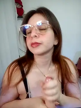 lorenitabella online show from 04-14-26, 09:04