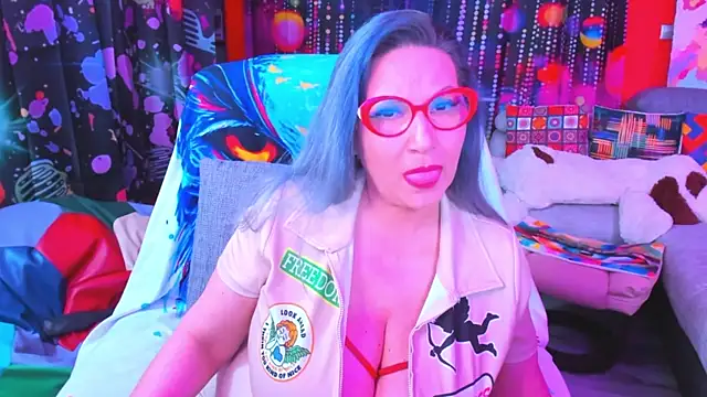 mature lisa naughty online show from 03-14-25, 05:13