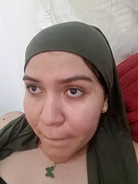 MatchedEyebrow online show from 02-09-25, 11:36