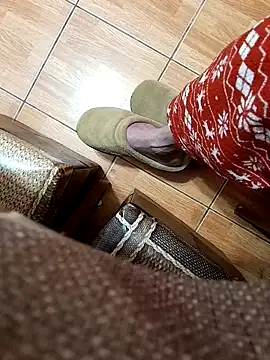 feet toes online show from 02-21-25, 05:24