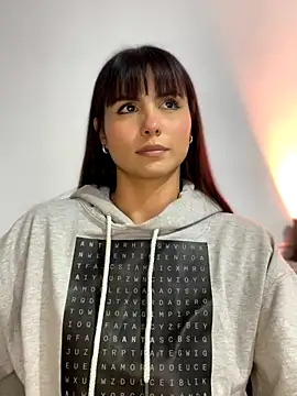 ameliayourfav1 online show from 12-04-25, 01:26