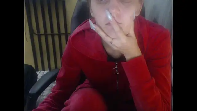 Snapshot of Laco-cO chatting on 12-12-24, 04:21 Laco-cO online show from 12-12-24, 04:21