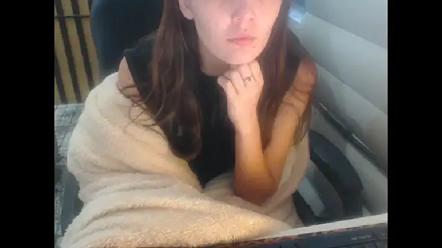 Snapshot of Laco-cO chatting on 12-27-24, 11:50 Laco-cO online show from 12-27-24, 11:50