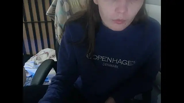 Snapshot of Laco-cO chatting on 01-05-25, 09:36 Laco-cO online show from 01-05-25, 09:36