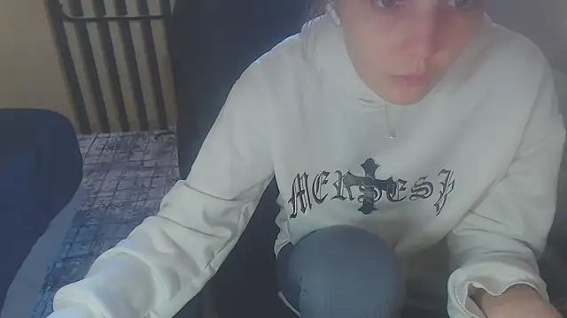 Snapshot of Laco-cO chatting on 09-30-25, 06:18 Laco-cO online show from 09-30-25, 06:18