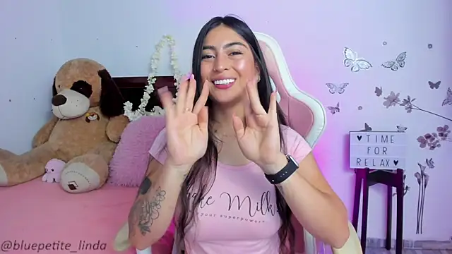 Blue Petite online show from 03-19-25, 03:51