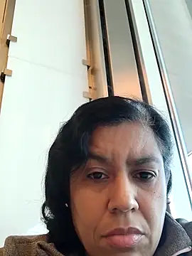 Molly newman6 online show from 11-22-25, 02:16