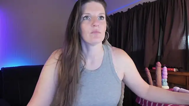 Kelly Carolina online show from 10-12-25, 12:04