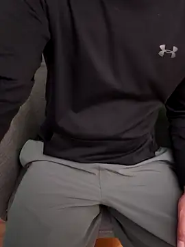 Snapshot of MrandMrsHaze chatting on 09-28-25, 04:40 MrandMrsHaze online show from 09-28-25, 04:40