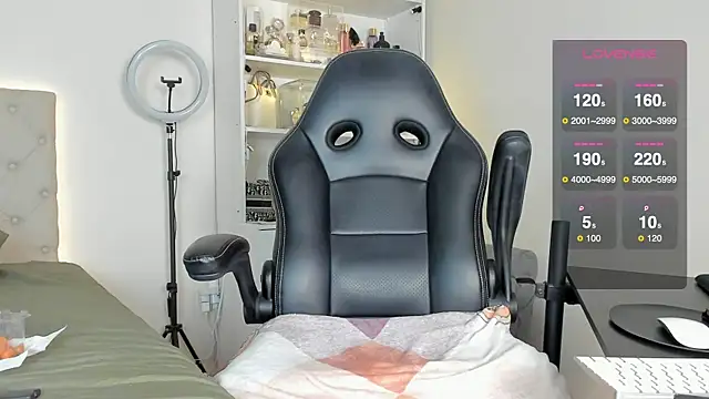 JohannaRodriguez69 online show from 01-20-25, 04:54