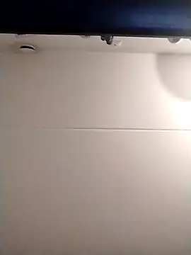 Justinahlbergswedenlive94 online show from 01-28-25, 07:32